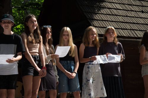 070.jpg